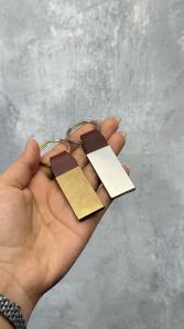 جاکلیدی چرم و فلز کوچک